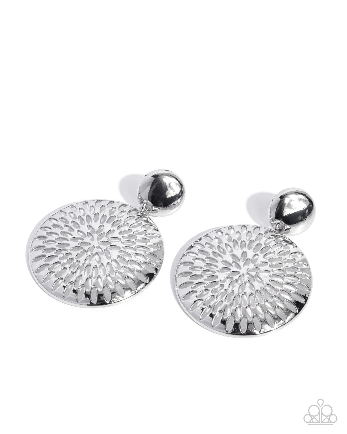 Paparazzi - Woven Ware - Silver